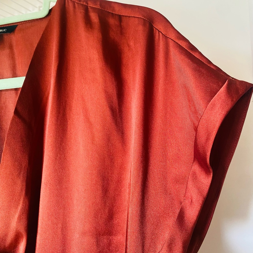 Banana Republic Silk Satin-like Wine Red Ruby Dress Size XS - Picture 5 of 14
